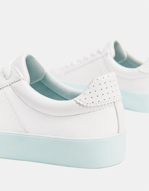 Lace-up trainers with heel detail